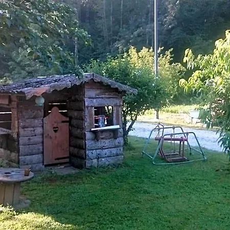In Fattoria فندق مبيت وإفطار Frisanco